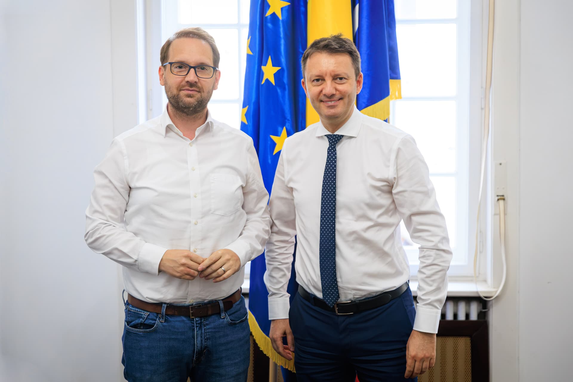 Dominic Fritz: „Guvernul minoritar de dreapta cu Siegfried Mureșan premier este o soluție rezonabilă și responsabilă care poate debloca această criză politică creată de PSD”